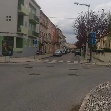 Casa Do Jardim Escola Apartmán Tomar